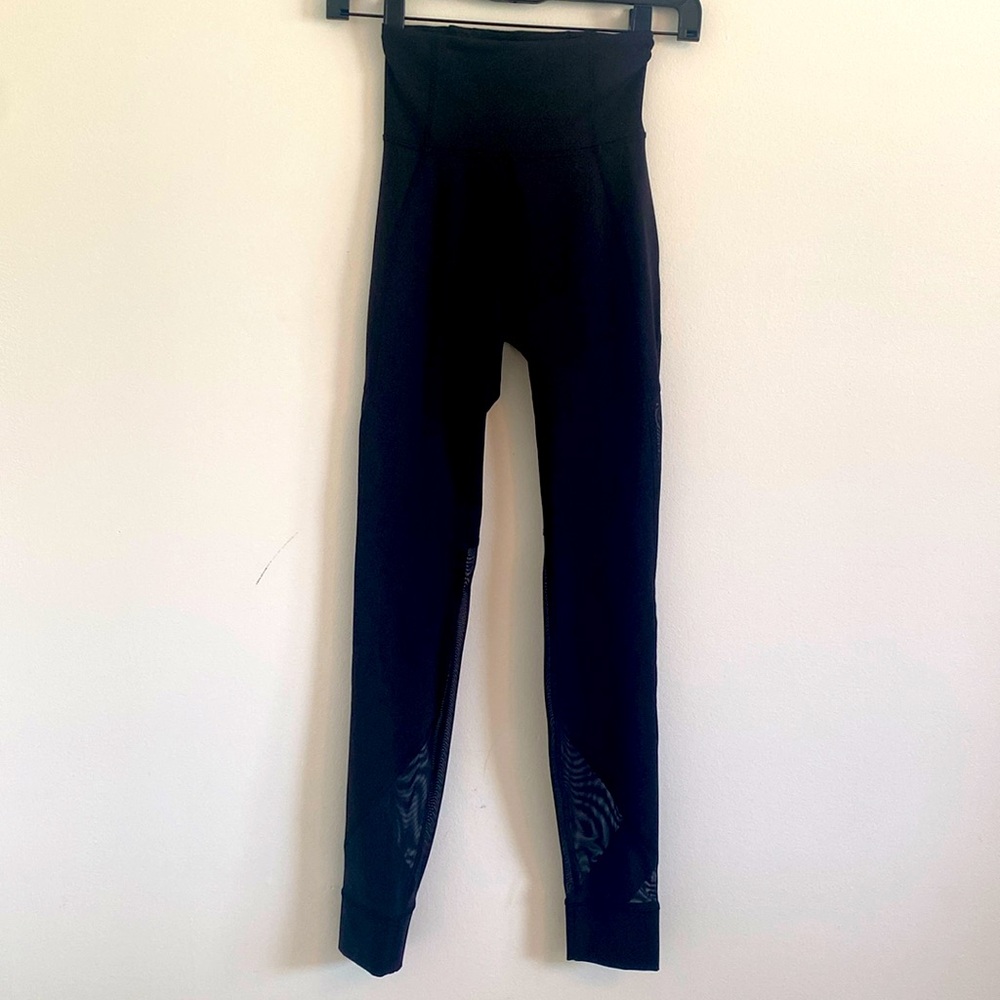 Lululemon Black Workout Leggings Size 2